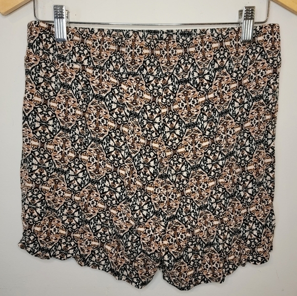 Retrology | Floral Geometric Print Loose Fitted Shorts Women's Medium - Picture 2 of 9